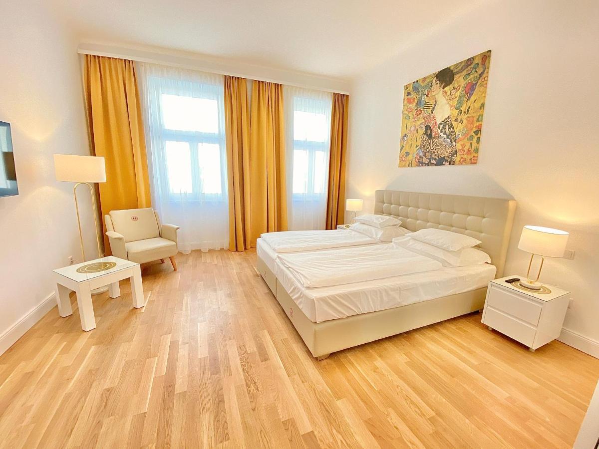 Standard Apartment,1303866235:JPEG