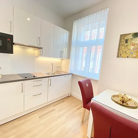 Steiner Residences Vienna Reumannplatz-3